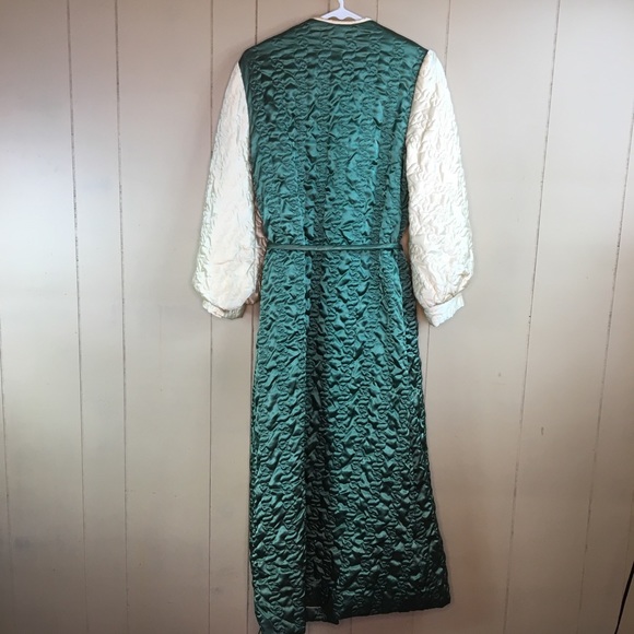 Vintage 70’s Satin Green Champagne Quilted from Sears Embellish Robe Medium - Picture 8 of 8
